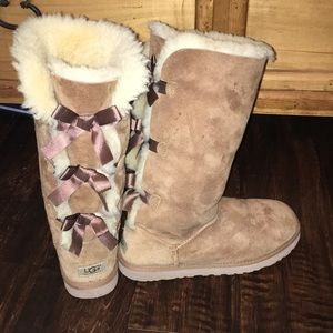 Tan Ugg’s